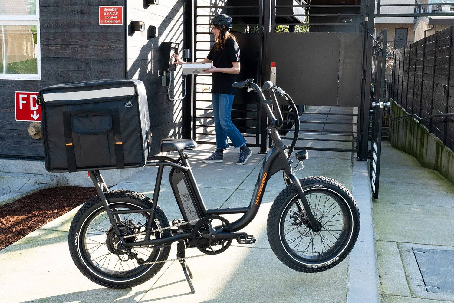 Best Electric Bike For Delivery: Top Speed & Efficiency Picks